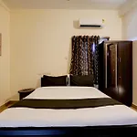 Collection O Inn Ecr